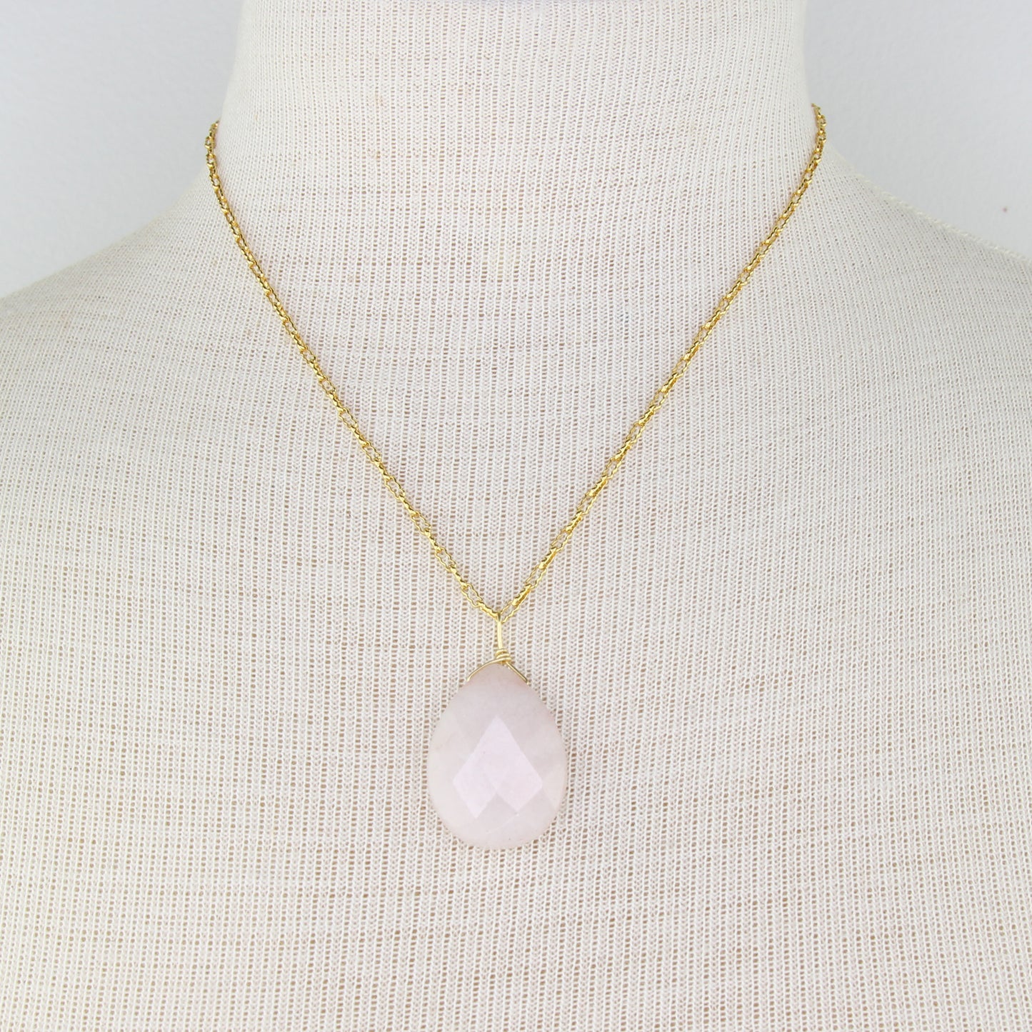 Rose Quartz Pendant Necklace