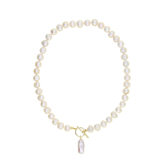 Freshwater Pearl Necklace with Pendant